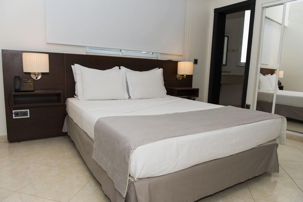 Hotel Perola ปรายา ภายนอก รูปภาพ